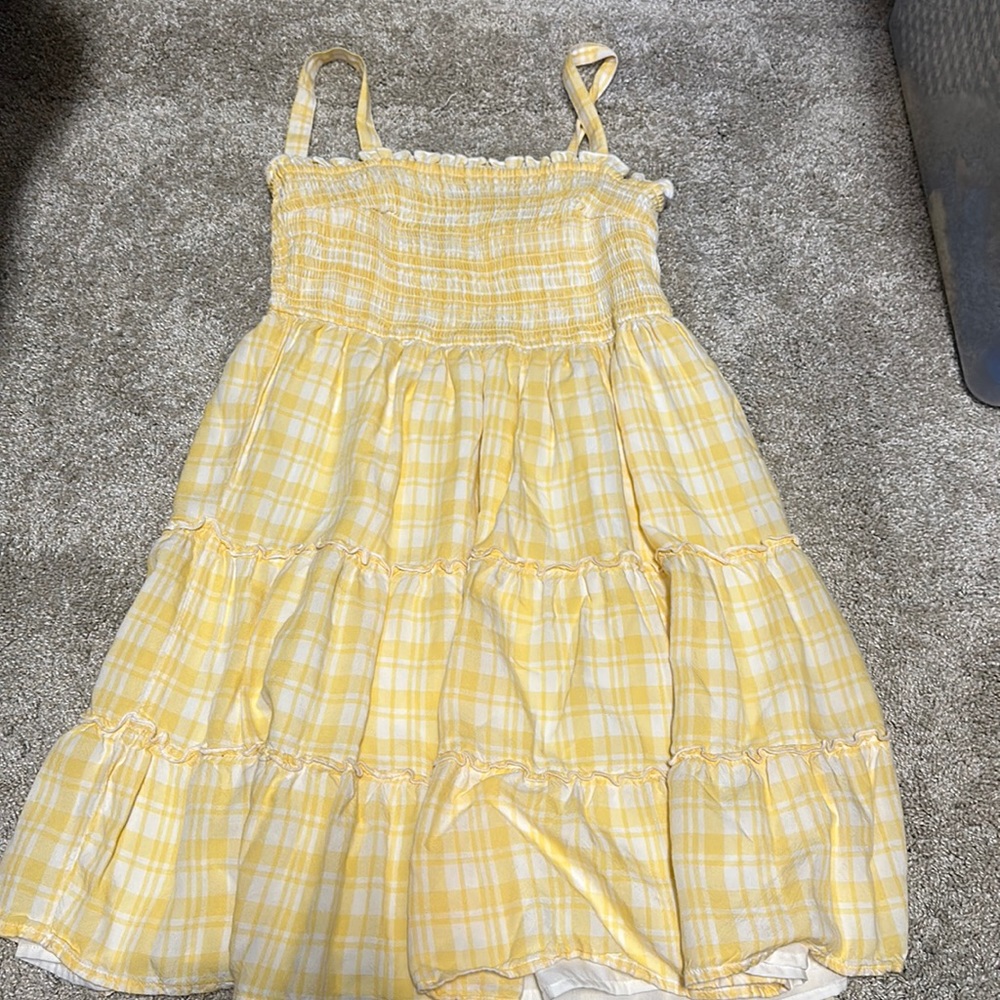 Women’s Hollister babydoll white and yellow dress. Size M.